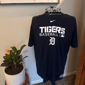 Nike Dri-FIT Navy T-Shirt